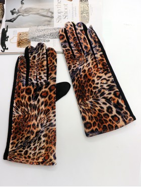 Leopard Patterned Velvet Touch Screen Gloves 