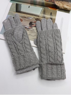 Double Layered Cable Knit Touch Screen Glove