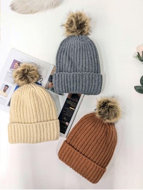  Cable Knitted Hat W/ Faux Fur removable pom pom