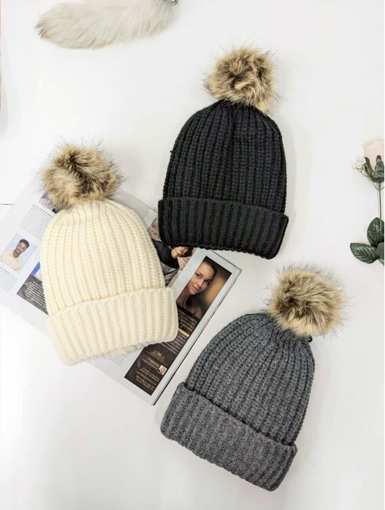  Cable Knitted Hat W/ Faux Fur removable pom pom