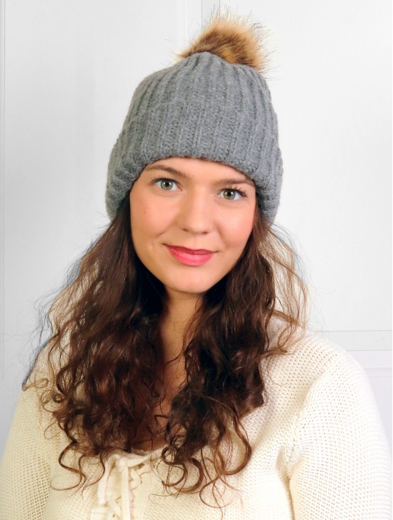  Cable Knitted Hat W/ Faux Fur removable pom pom