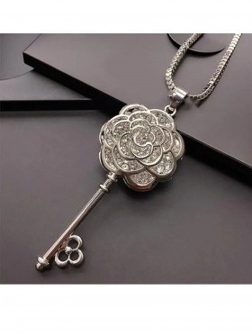 Rhineston Rose Keychain