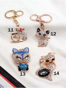 Rhinestone Cat Design Keychain 