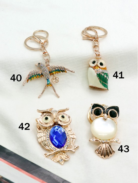 Rhinestone Animal Design Keychain 