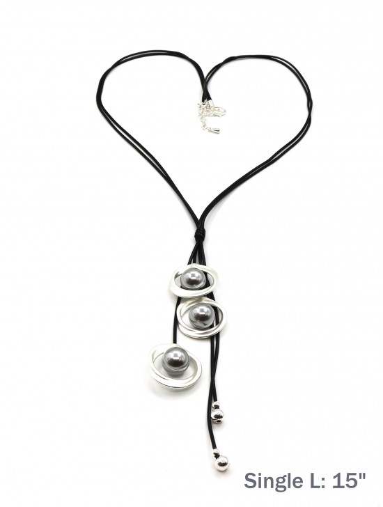 Rope Necklace W/ Circles Drop Pendant