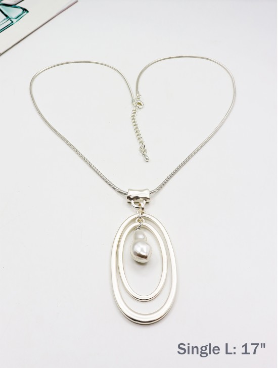 Chain Necklace W/ Water Drop Pendant