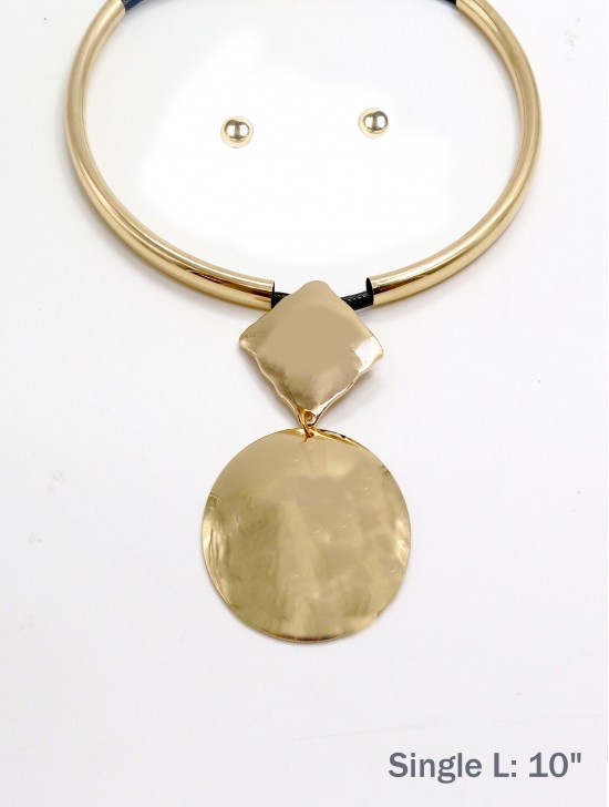 Circle/Square Pendant Necklace & Earring Set