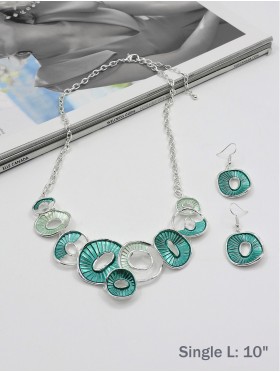 Shell Design Necklace & Earring Set