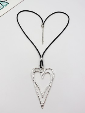 Rope Necklace W/ Hearts Pendant