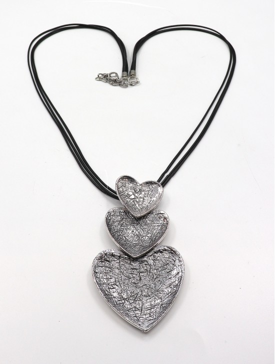 Rope Necklace W/ Winding Heart Pendant