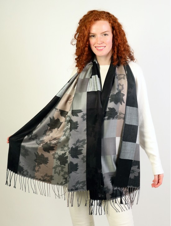 Maple Leaf Print Pashmina W/ Tassels